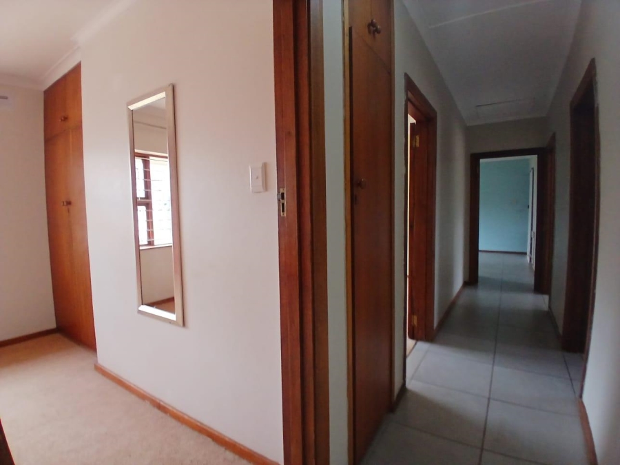 4 Bedroom Property for Sale in Hartenbos Central Western Cape